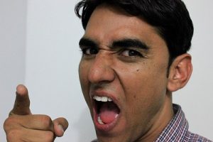 ¿CÓMO SABER SI SOY VÍCTIMA DE UNA PERSON